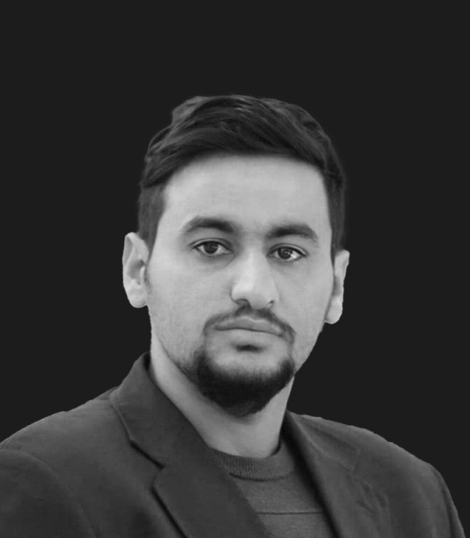 علي عزيز